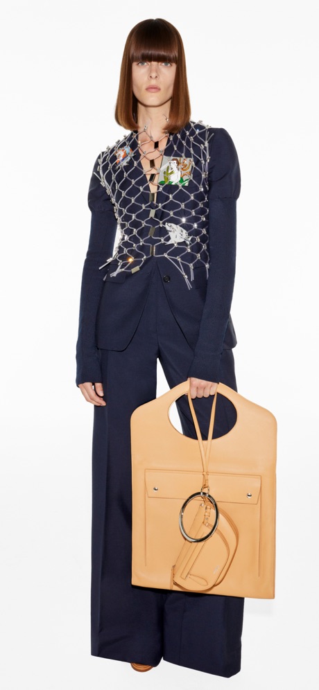Burberry App Store screenshot 1
